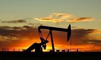 Семь стран ОПЕК+ договорились увеличить добычу нефти в июле 