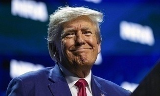 Криптовалюта Трампа за первые сутки торгов подорожала на 600%. Что с ней сейчас