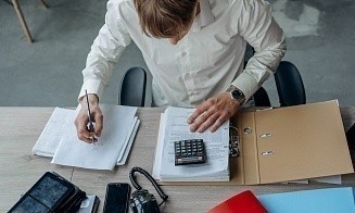 «Поднять цены проще, но есть варианты». Как живут ИП с новыми налогами