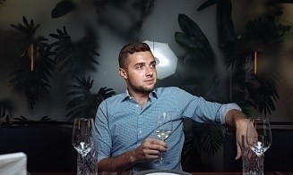 «Продажи упали в 8-10 раз — и ты беспомощен». Ресторатор — о бизнесе в пандемию