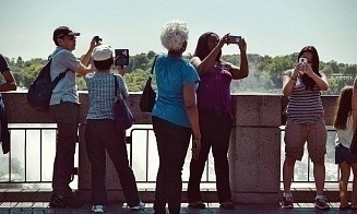 Эйфелева башня или Бурдж-Халифа? Угадайте самую популярную достопримечательность в мире