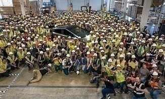 Tesla выпустила первый Cybertruck спустя четыре года после презентации