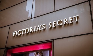 Акции Victoria’s Secret выросли почти на 50% благодаря продажам бюстгальтеров