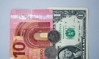 Как белорусы (не) скупали доллары на фоне войны в Украине