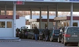 Очередь из легковых авто в Польшу выросла за сутки вдвое: что происходит на границе с ЕС