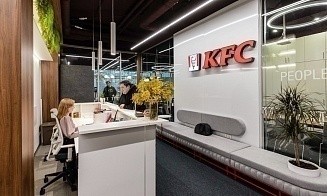 Капсулы для работы в тишине и лампа от бактерий. Побывали в офисе KFC в Беларуси