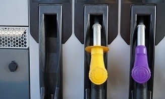 В ЕАЭС обнулили ввозные пошлины на бензин и другое топливо