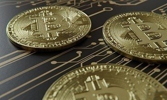 После рекорда биткоин подешевел на $5 тыс.