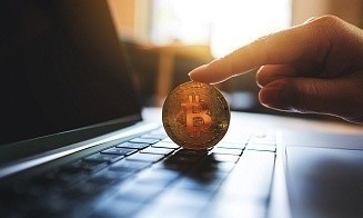 Сколько заработали владельцы биткоинов и золота и что с валютой. Индекс инвестора за июнь