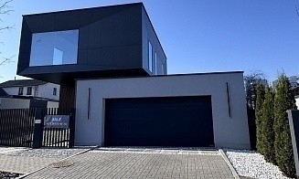 В Минске выставили на продажу дом за $2,5 млн. Как он выглядит