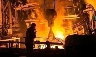 Как изменилось количество работающих белорусов за первый месяц лета