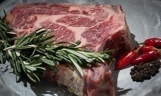 Госконтроль нашел в «Светофоре» более 400 кг опасного мяса и рыбы