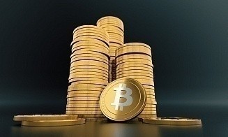 Золото и криптовалюты продолжают дорожать на фоне новостей о банкротстве банков