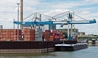В Минтрансе рассказали, сколько стоит перевалка грузов через Россию