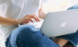 В Мингорсуде разъяснили, как легально продавать товары в соцсетях