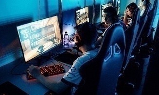 Без программы, но через опыт и soft-скиллы. Как в Беларуси готовят кадры для киберспорта