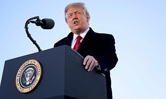 СМИ: Трамп впервые после вступления в должность может выделить военную помощь Украине