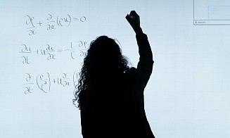 Педагоги будут проходить психологическое собеседование. В Минобразования объяснили, в каких случаях