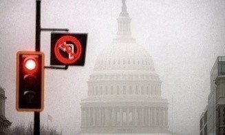 Трамп одобрил законопроект о гигантских санкциях против стран, покупающих российскую нефть