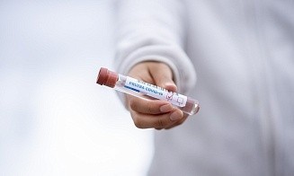 Встречайте «эрис»: ВОЗ предупредила о появлении нового штамма COVID
