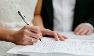 Предприниматель заключила брачный договор, чтобы не возмещать ущерб. Что было дальше
