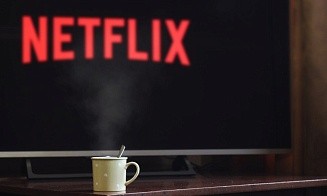 Революция в кино? Netflix покупает Warner Bros.