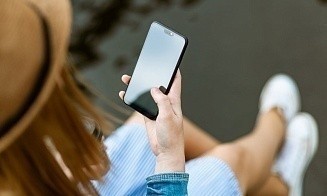 Белорусы жалуются на ухудшение мобильной связи. Специалисты назвали причины