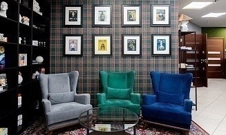 Планерки у «Черчилля» и теннисный корт на стене. Смотрите, где работает редакция Office Life