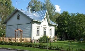 Тренд «дача на лето» набирает обороты: что происходит с арендой загородной недвижимости