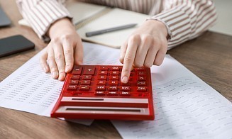 Приостановление операций и сверхдоходы: какие налоговые риски возникли у бизнеса в 2026-м