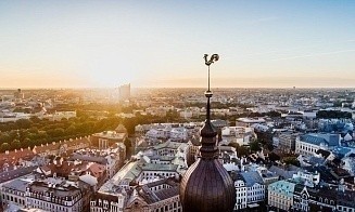 Латвия запретит туристическим автобусам пересекать границу с Беларусью и Россией