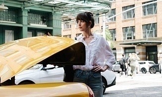 50 оттенков современной романтики: стоит ли смотреть новый фильм «Материалистка»