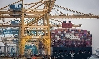 Bloomberg: мировой рынок контейнерных перевозок ожидает двухлетний спад