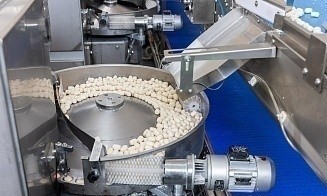 Frumi удачно дополняет «Коровку». Как в Ивенце делают белорусский аналог конфет mamba