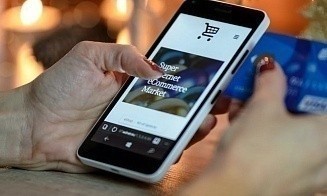 66% покупок в интернете делают через мобильный телефон 