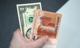 Почему дешевеют доллар и биткоин. Прогноз по валютам и крипте