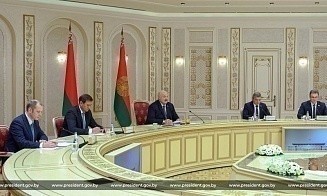 Лукашенко предложил российским специалистам оценить перспективы нефтедобычи в Беларуси