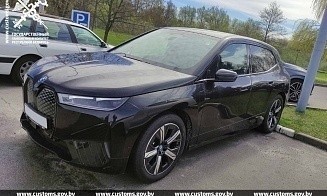 Lexus, BMW и другие. Таможня рассказала об очередной махинации с ввозом люксовых автомобилей