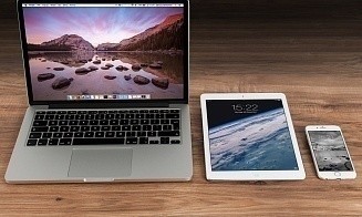 Apple тонет в исках: в суд на компанию подали Минюст США и власти 16 штатов
