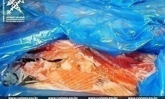В Беларуси задержали 10 тонн лосося. Его везли в Россию без документов