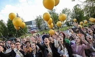 Сколько выпускников школ будет в 2025 году в Беларуси