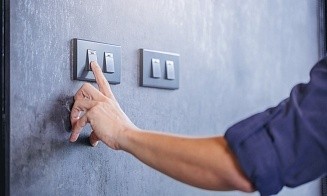 Белорусам предлагают 29 марта на час отключить электричество. В чем причина