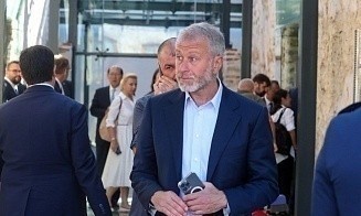 Абрамович хочет отсудить £2,5 млрд, замороженных после продажи «Челси»