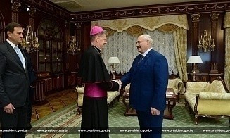 «Европе нужен новый договор о мире». О чем Лукашенко говорил с представителем Ватикана