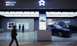 Китайский конкурент Tesla начал продавать смартфоны. Сколько они стоят
