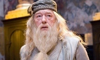 Умер исполнитель роли Дамблдора из фильмов про Гарри Поттера