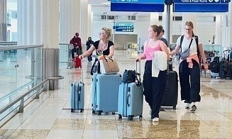 Аэропорт в Дубае на двое суток ограничил количество прибывающих рейсов