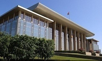 Лукашенко потребовал от чиновников упростить строительство многоэтажек и заводов