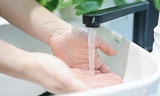 Сроки отключения горячей воды в Минске сократят до 10 дней