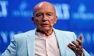 Знаменитый инвестор Марк Мобиус рассказал, почему хранит сбережения в наличных